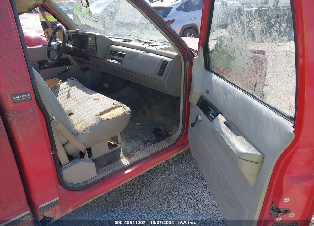 1992 CHEVROLET GMT-400 C1500 VIN: 1GCEC14Z7NE151004