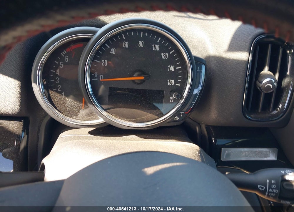 2019 MINI COUNTRYMAN COOPER S VIN: WMZYT5C50K3E62612