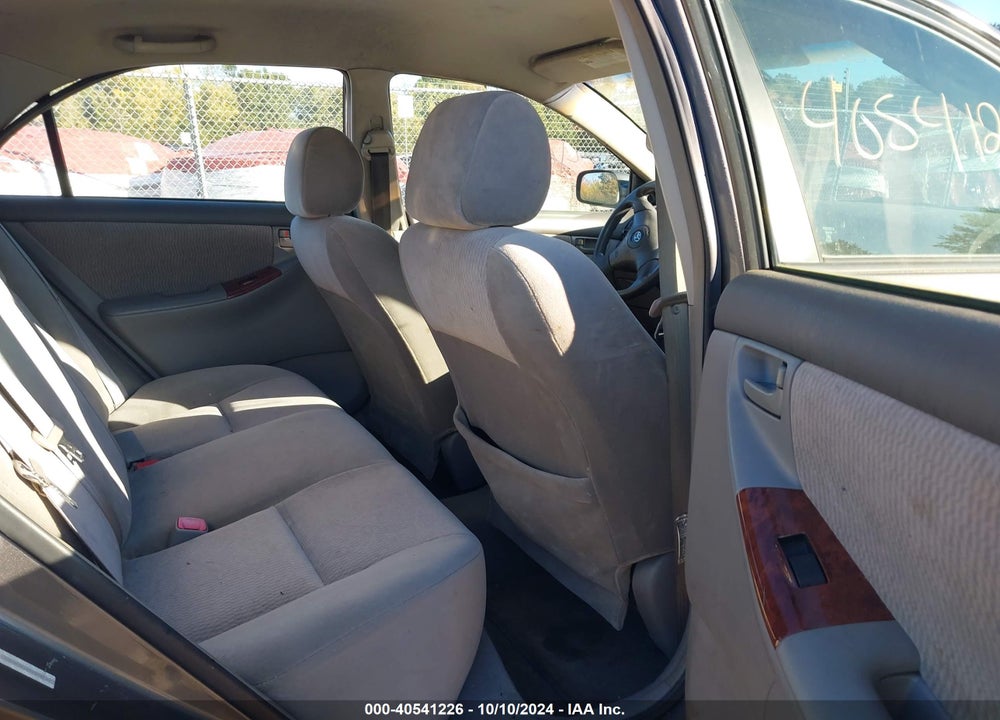 2005 TOYOTA COROLLA LE VIN: 1NXBR32E55Z359140