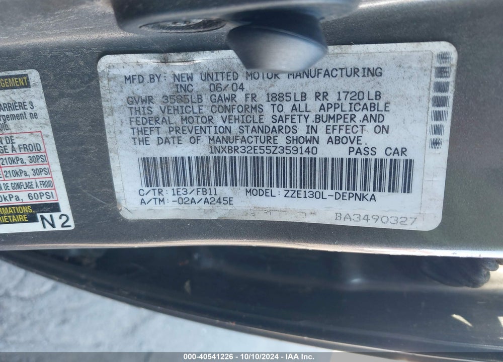 2005 TOYOTA COROLLA LE VIN: 1NXBR32E55Z359140