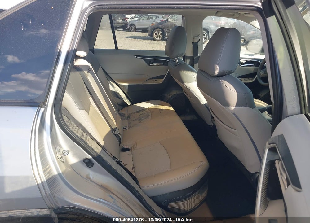2022 TOYOTA RAV4 HYBRID XLE VIN: 4T3RWRFV6NU074586