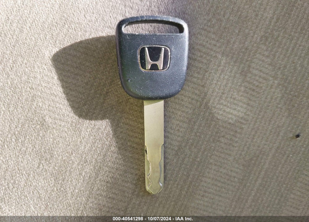 2004 HONDA CR-V EX VIN: SHSRD78894U235883
