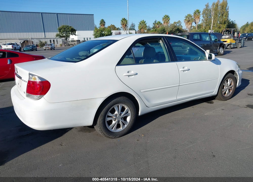 2005 TOYOTA CAMRY LE V6 VIN: 4T1BF32K25U094031