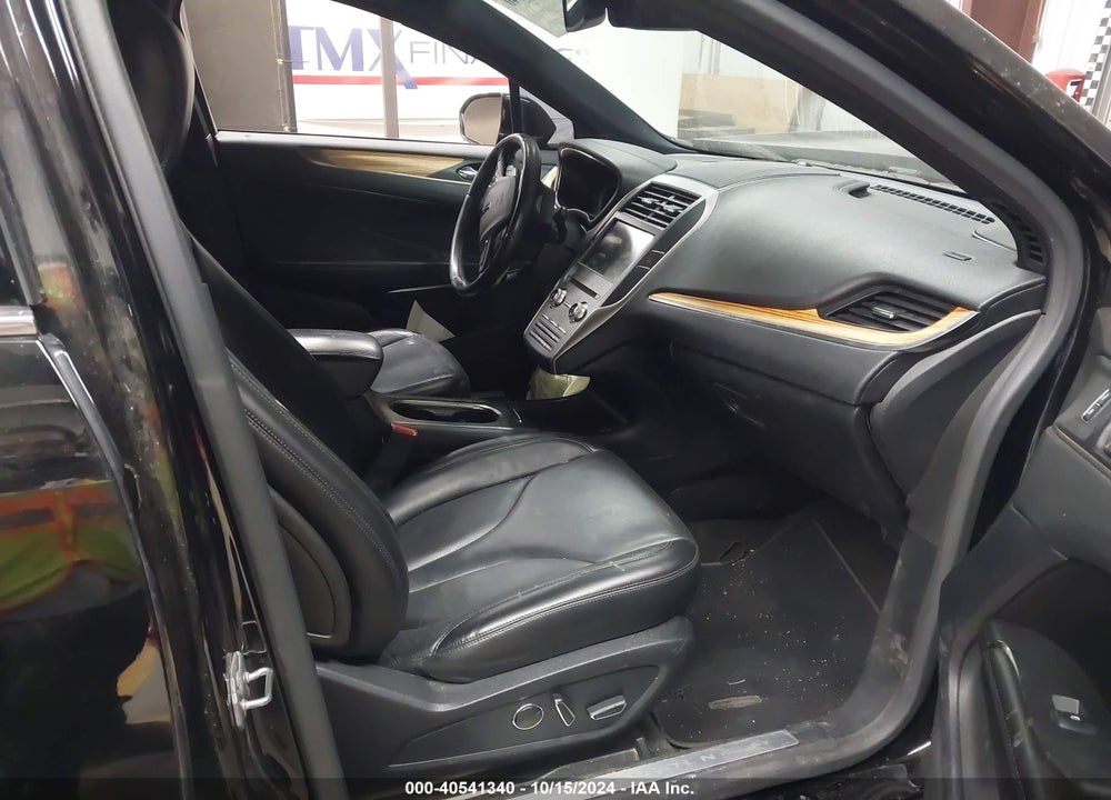 2016 LINCOLN MKC SELECT VIN: 5LMCJ2C98GUJ04666