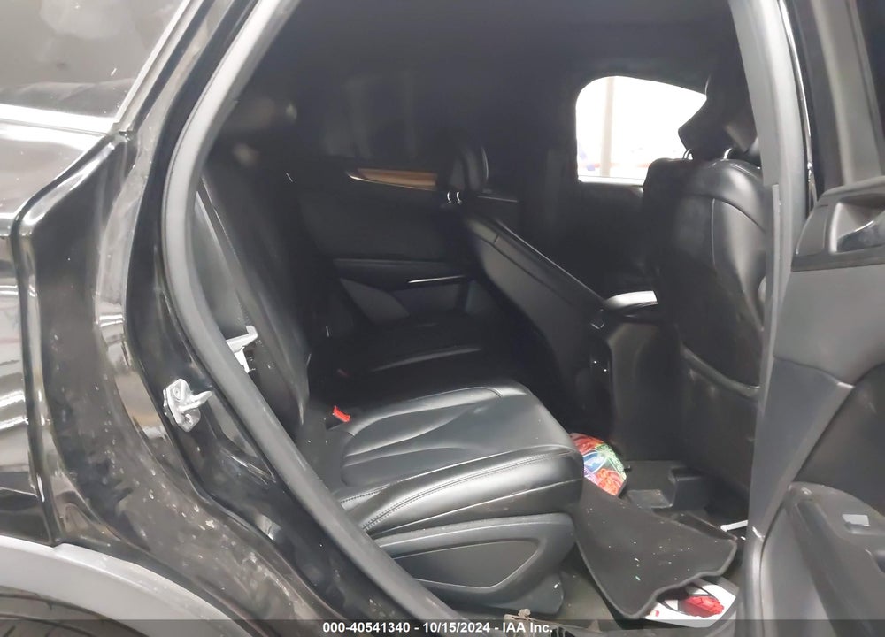 2016 LINCOLN MKC SELECT VIN: 5LMCJ2C98GUJ04666
