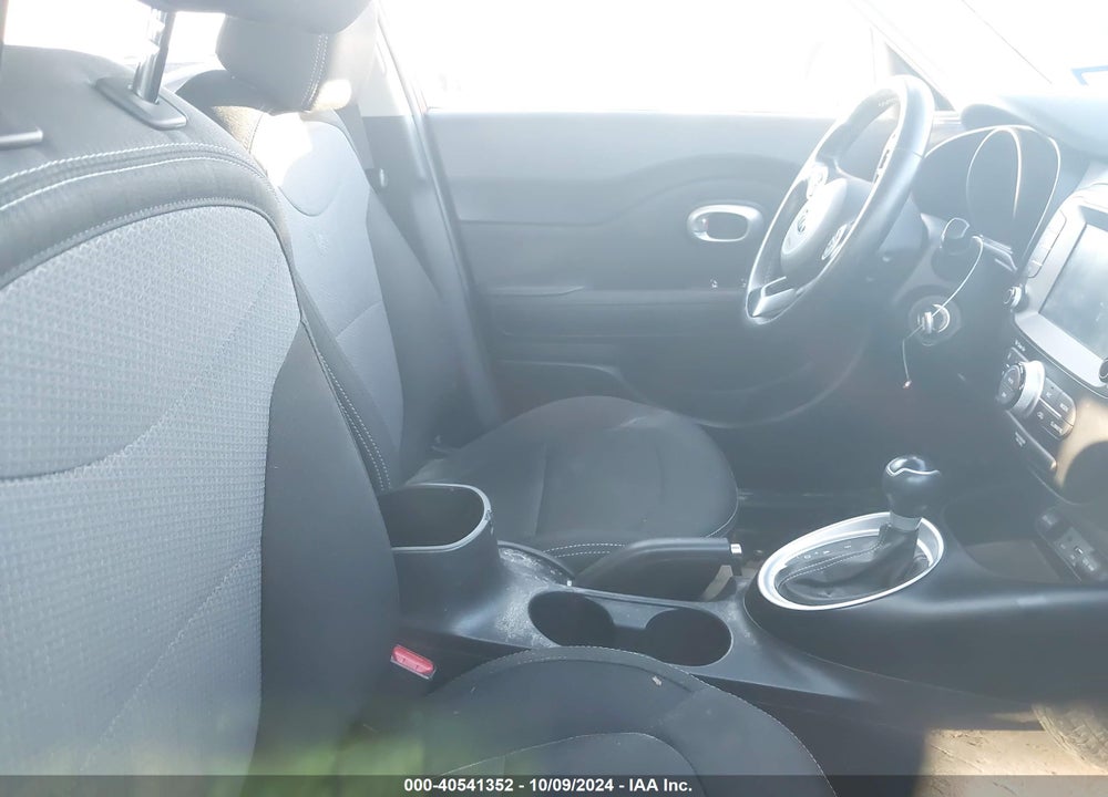 2019 KIA SOUL VIN: KNDJP3A52K7630396