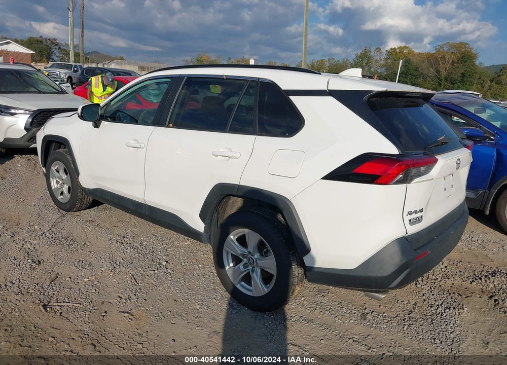 2019 TOYOTA RAV4 XLE VIN: 2T3P1RFV4KW059764