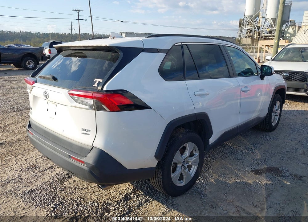 2019 TOYOTA RAV4 XLE VIN: 2T3P1RFV4KW059764
