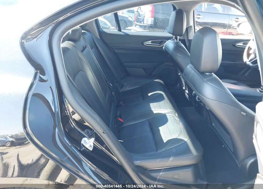 2017 ALFA ROMEO GIULIA RWD VIN: ZARFAEBNXH7532409