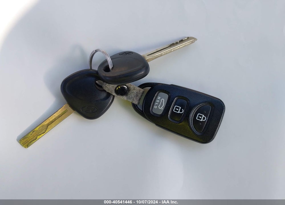 2011 HYUNDAI SONATA GLS VIN: 5NPEB4AC4BH219193