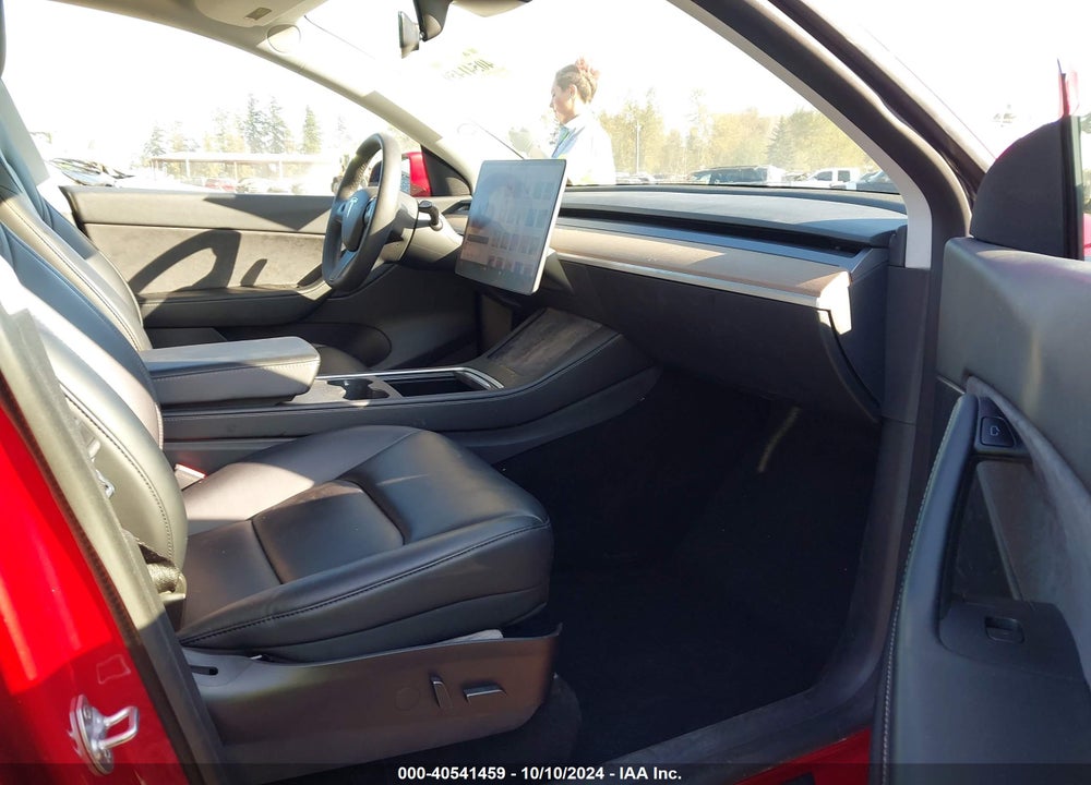 2021 TESLA MODEL Y LONG RANGE DUAL MOTOR ALL-WHEEL DRIVE VIN: 5YJYGDEE2MF217552
