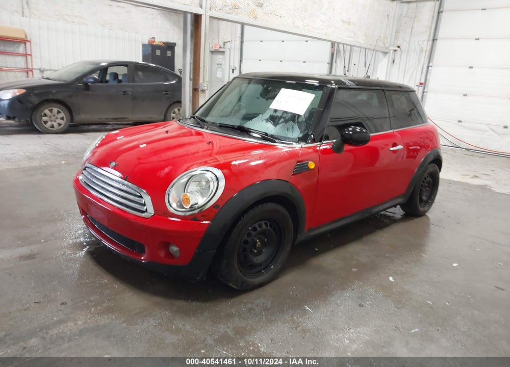 2008 MINI COOPER VIN: WMWMF33528TT61956