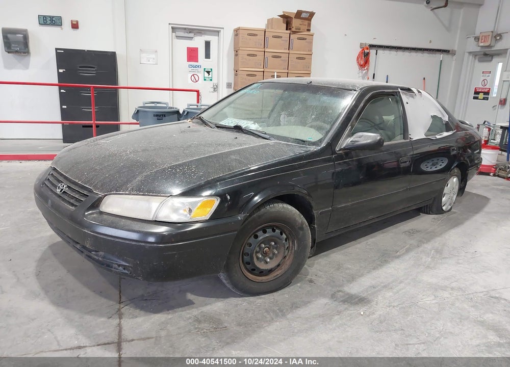 1999 TOYOTA CAMRY LE VIN: 4T1BG22K2XU566996
