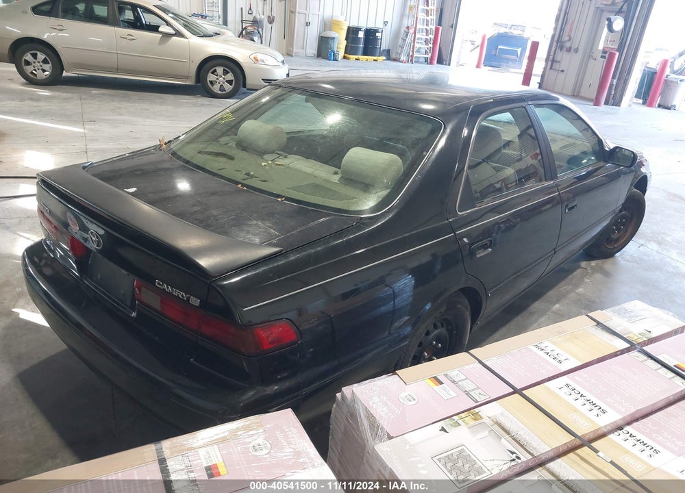 1999 TOYOTA CAMRY LE VIN: 4T1BG22K2XU566996