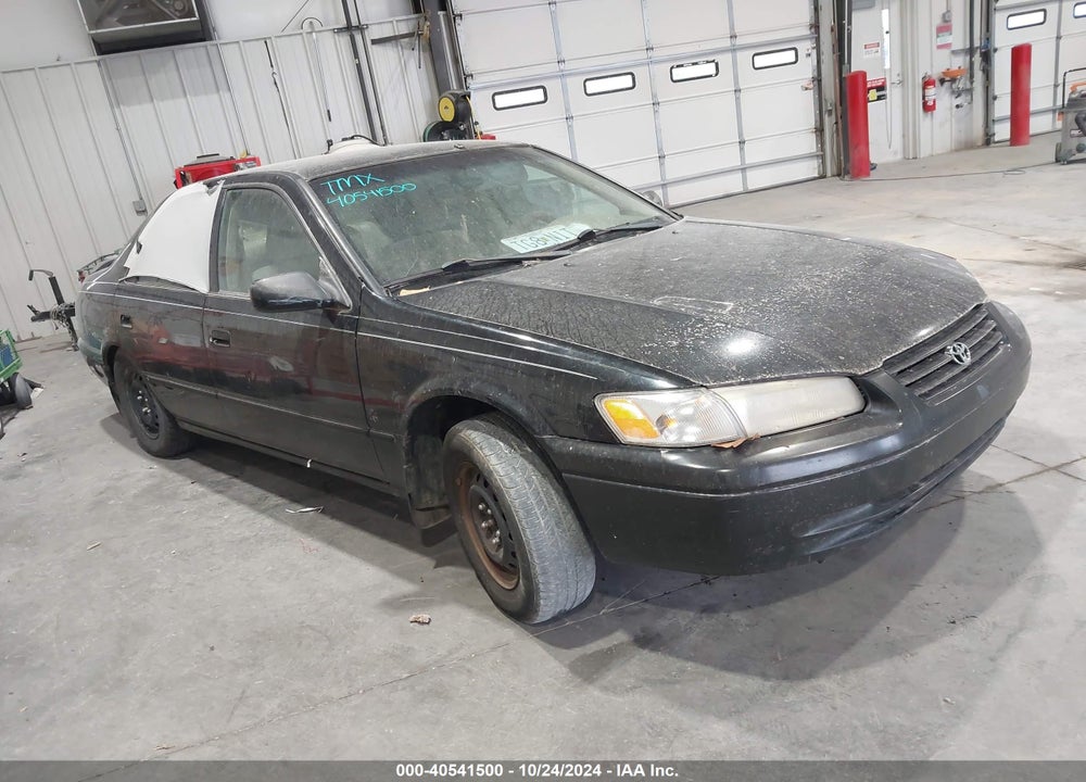 1999 TOYOTA CAMRY LE VIN: 4T1BG22K2XU566996