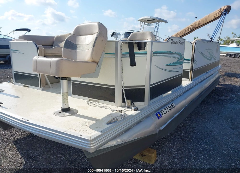 2017 UNDEFINED FIESTA PONTOON 22FT VIN: FVP6180BD717