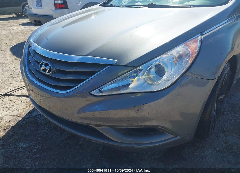2013 HYUNDAI SONATA GLS VIN: 5NPEB4AC8DH632656