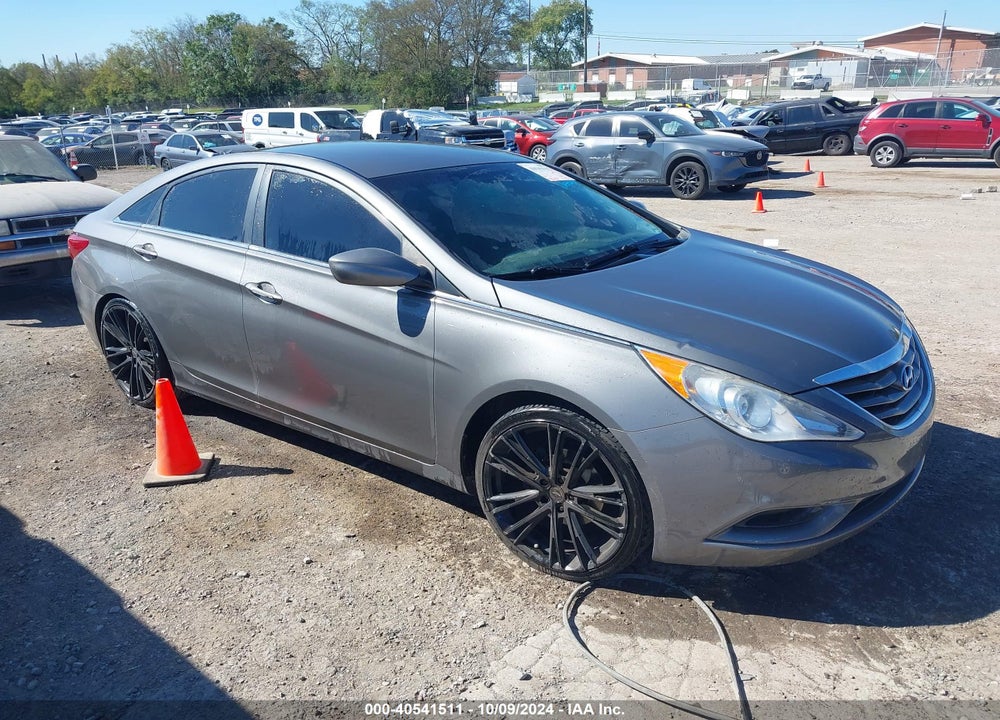 2013 HYUNDAI SONATA GLS VIN: 5NPEB4AC8DH632656