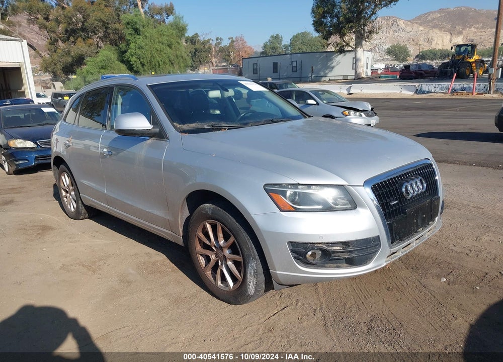 2010 AUDI Q5 3.2 PREMIUM VIN: WA1LKAFPXAA046880