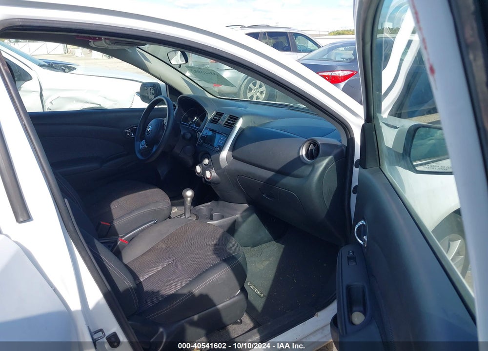 2014 NISSAN VERSA 1.6 SL VIN: 3N1CN7APXEL845941