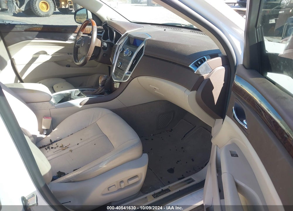 2010 CADILLAC SRX LUXURY COLLECTION VIN: 3GYFNAEY0AS575364