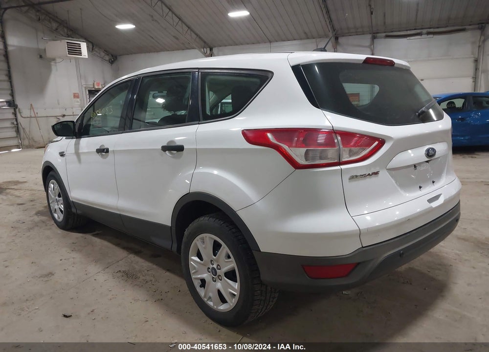2015 FORD ESCAPE S VIN: 1FMCU0F73FUA73138