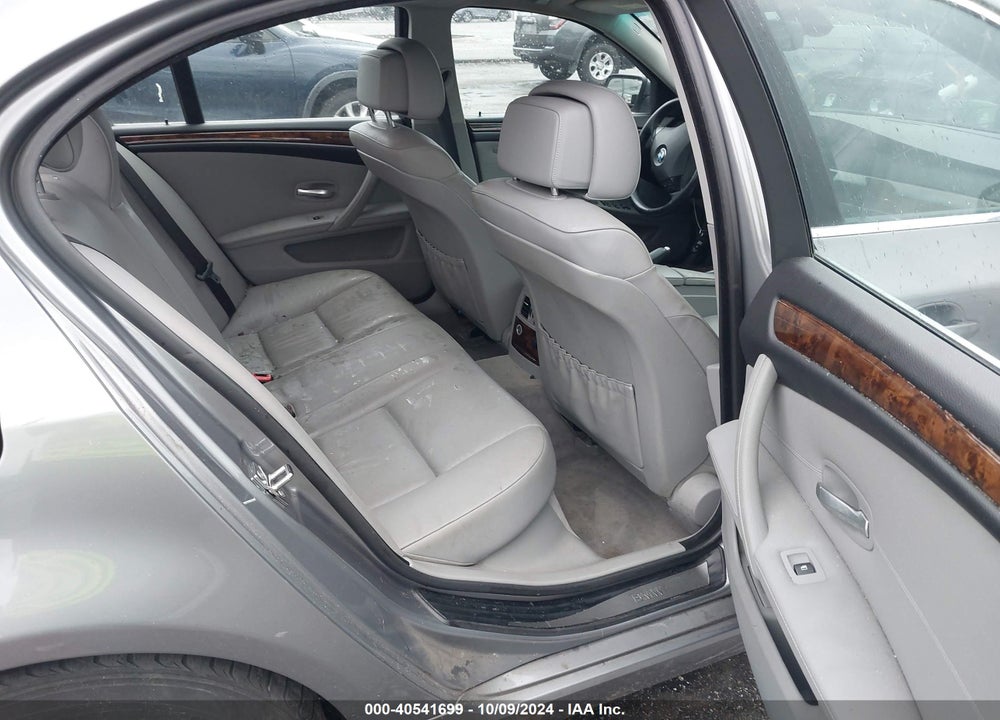 2009 BMW 528I VIN: WBANU53599C120225