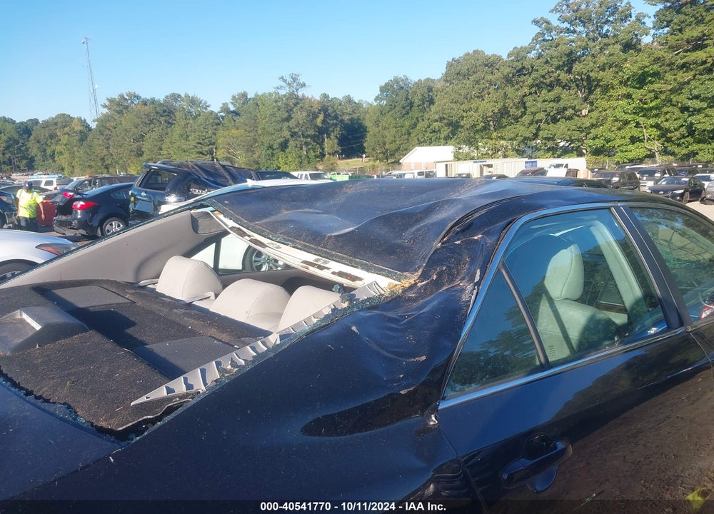 2014 TOYOTA CAMRY XLE VIN: 4T1BF1FK6EU738919