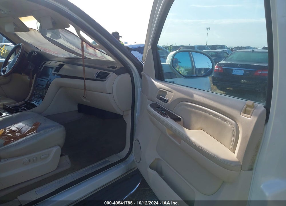 2007 CADILLAC ESCALADE STANDARD VIN: 1GYFK63847R120845