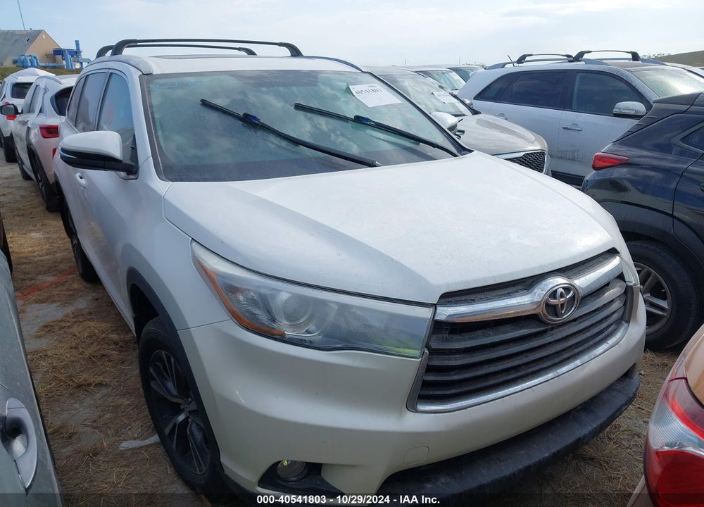 2016 TOYOTA HIGHLANDER XLE V6 VIN: 5TDJKRFH4GS261199