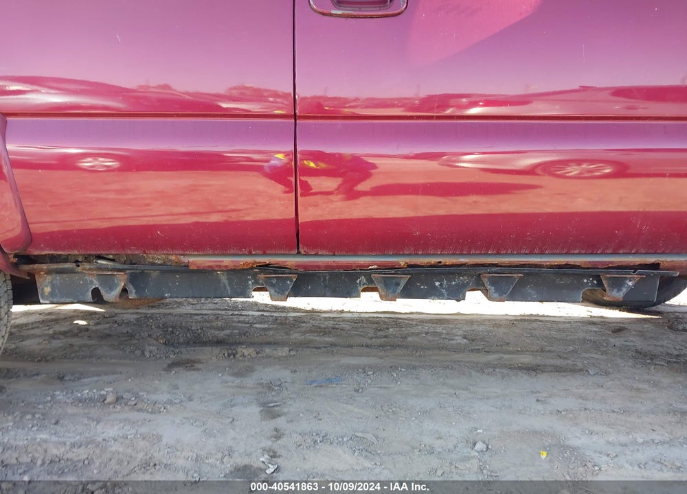 2005 CHEVROLET TAHOE Z71 VIN: 1GNEK13T45R189418