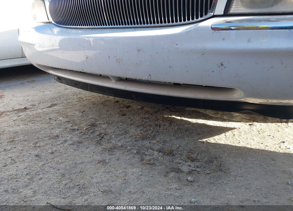 2000 BUICK PARK AVENUE VIN: 1G4CW52K7Y4132728