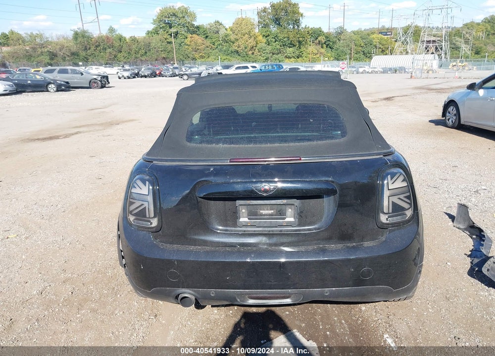 2016 MINI CONVERTIBLE COOPER VIN: WMWWG5C53G3C19022