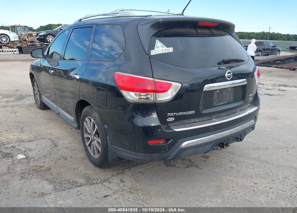 2016 NISSAN PATHFINDER SL VIN: 5N1AR2MM3GC661321