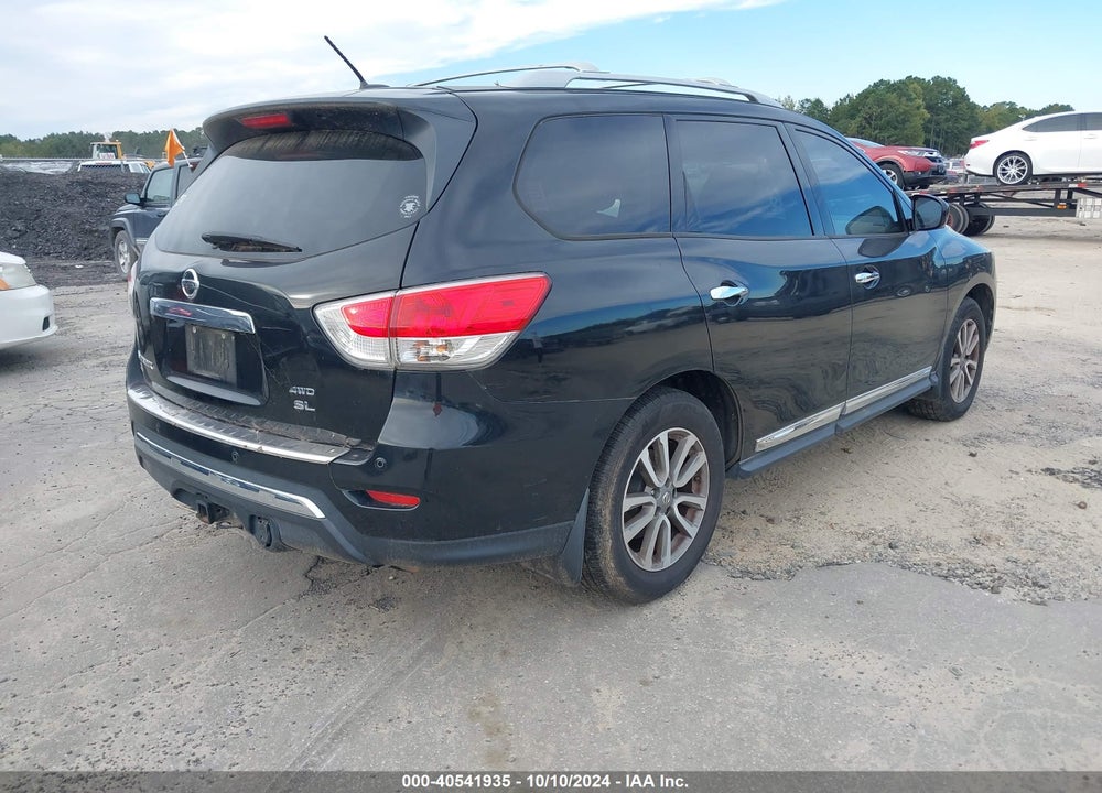 2016 NISSAN PATHFINDER SL VIN: 5N1AR2MM3GC661321