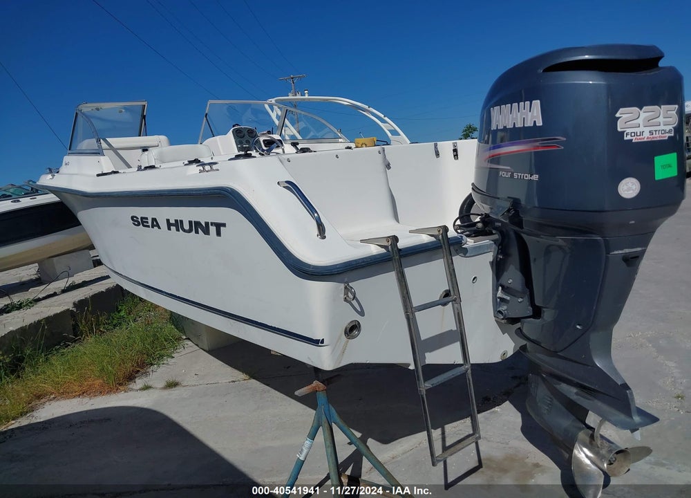 2006 SEA HUNT OTHER VIN: SXSG0133D506