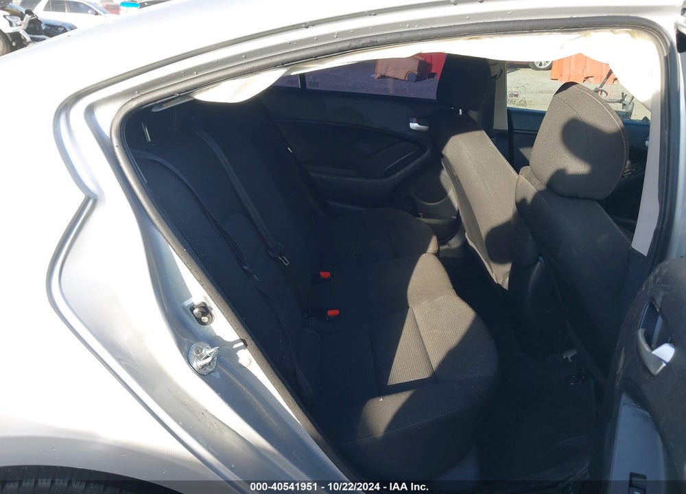 2017 KIA FORTE LX VIN: 3KPFK4A77HE137351
