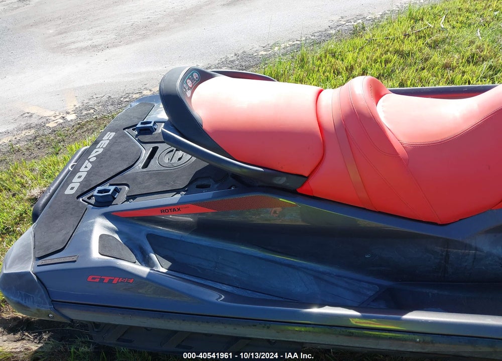 2022 SEA DOO GTI VIN: YDV23113J122