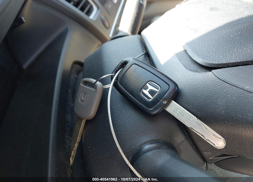 2015 HONDA CIVIC LX VIN: 19XFB2F59FE221910