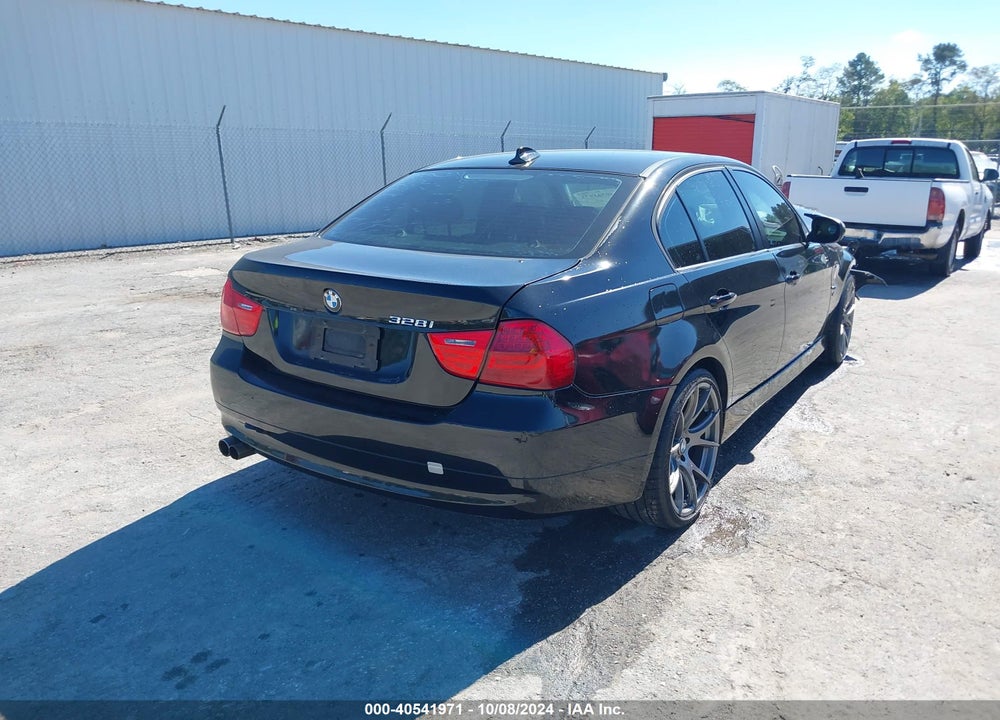 2011 BMW 328I XDRIVE VIN: WBAPK7G50BNN69498