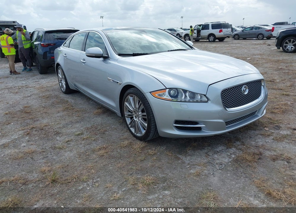 2011 JAGUAR XJ XJL SUPERCHARGED VIN: SAJWA2GE1BMV02579