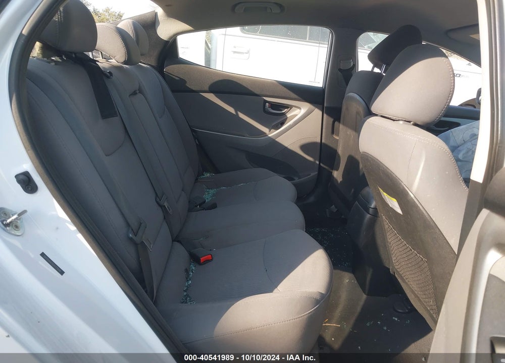 2016 HYUNDAI ELANTRA SE VIN: 5NPDH4AE0GH725686