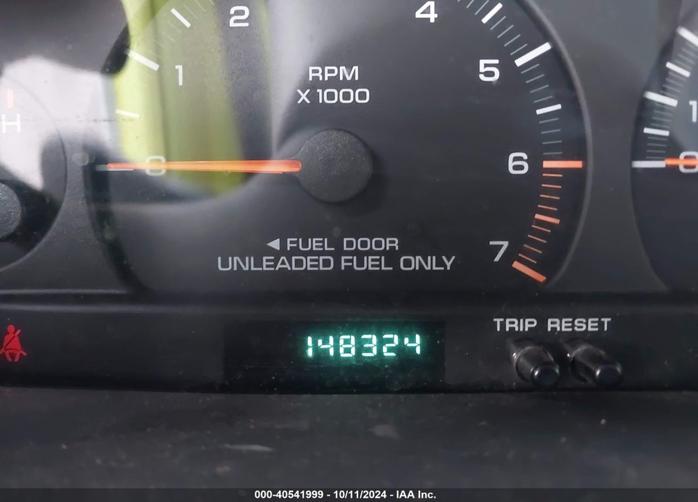 1998 DODGE GRAND CARAVAN SE VIN: 1B4GP44G7WB755603