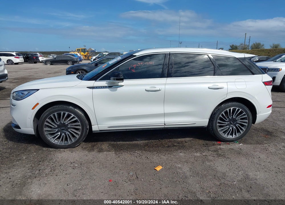 2022 LINCOLN CORSAIR RESERVE VIN: 5LMCJ2DH1NUL05683