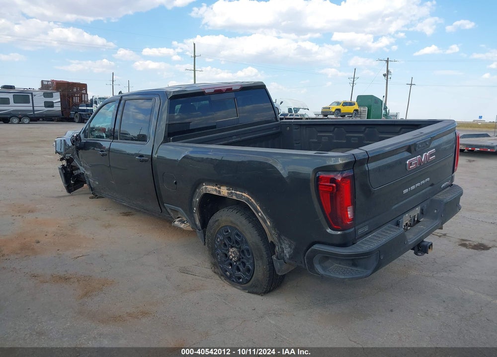 2022 GMC SIERRA 3500HD 4WD  STANDARD BED AT4 VIN: 1GT49VEY7NF263450