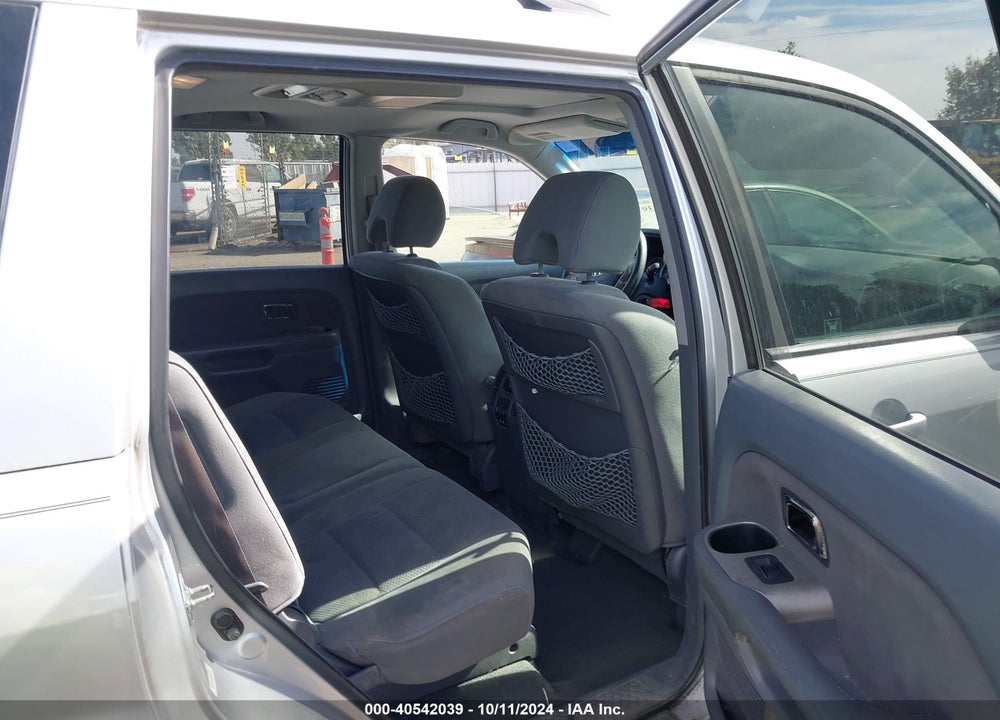 2008 HONDA PILOT SE VIN: 5FNYF183X8B006133