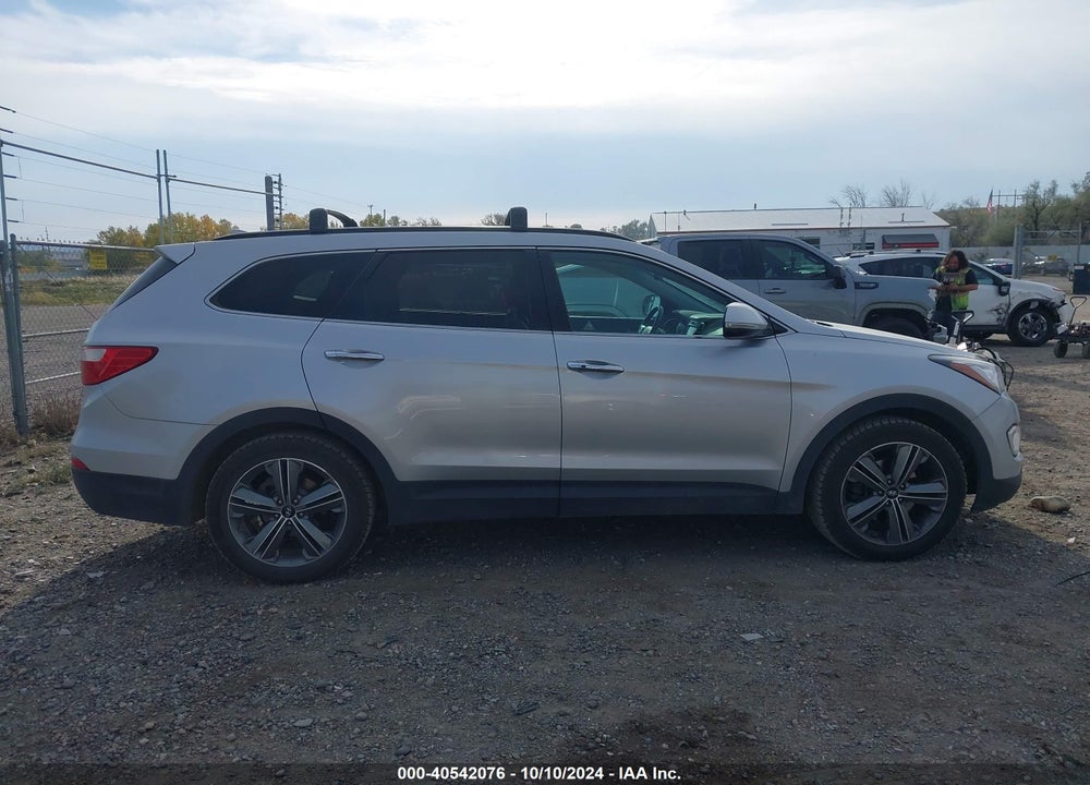 2016 HYUNDAI SANTA FE LIMITED VIN: KM8SR4HF7GU132881