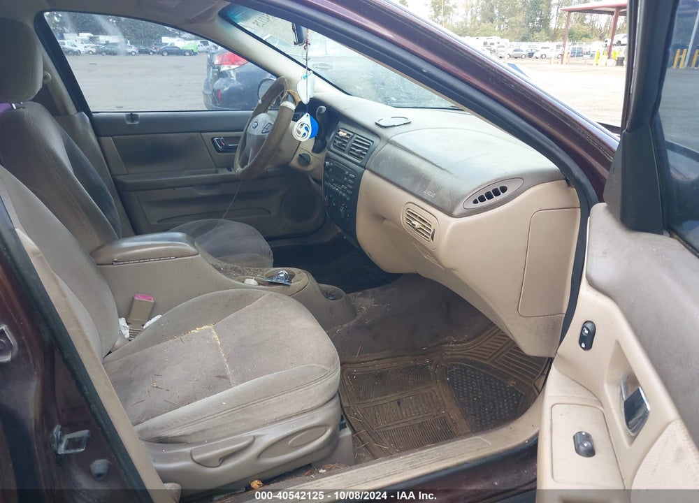 2000 FORD TAURUS SE VIN: 1FAFP5328YG170907