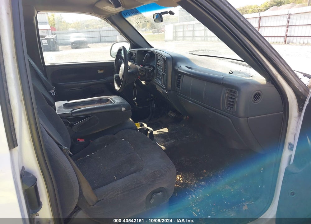 2002 CHEVROLET SILVERADO 1500 LS VIN: 1GCEK19T52E174896