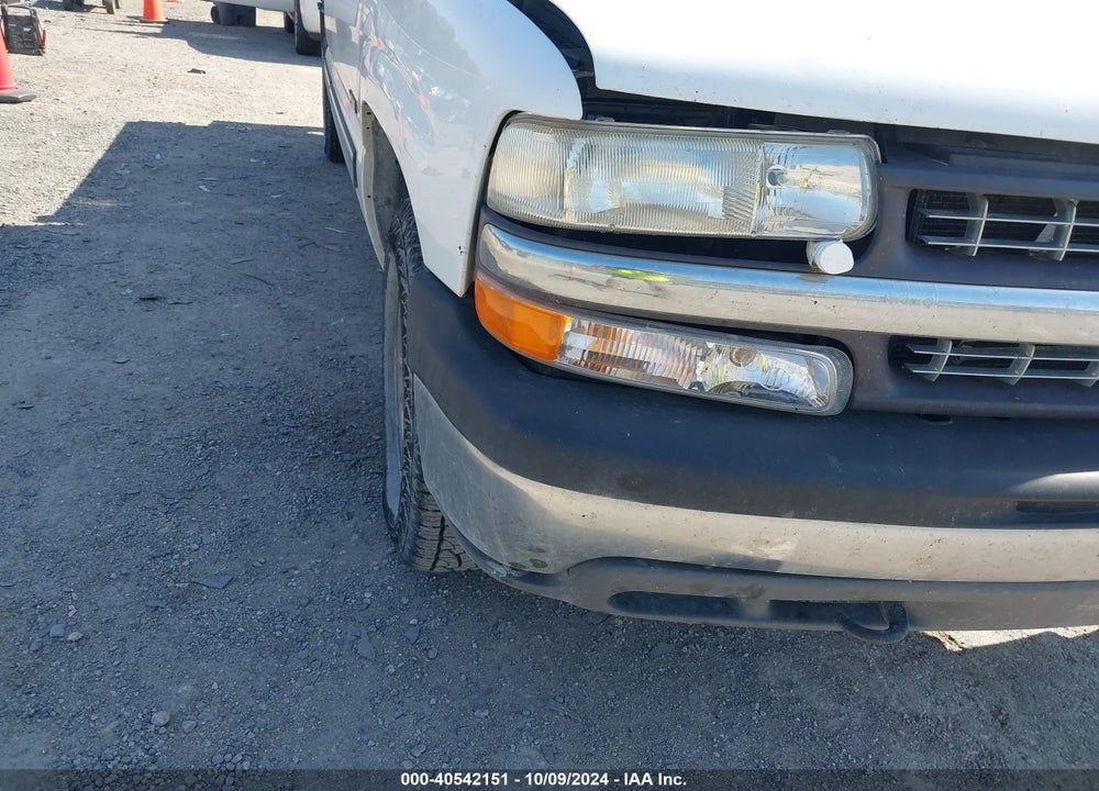 2002 CHEVROLET SILVERADO 1500 LS VIN: 1GCEK19T52E174896